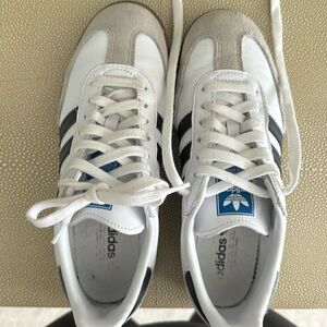 Adidas OG Sambas Men’s 7 I normally wear a W8 Excellent condition. wore 1 time